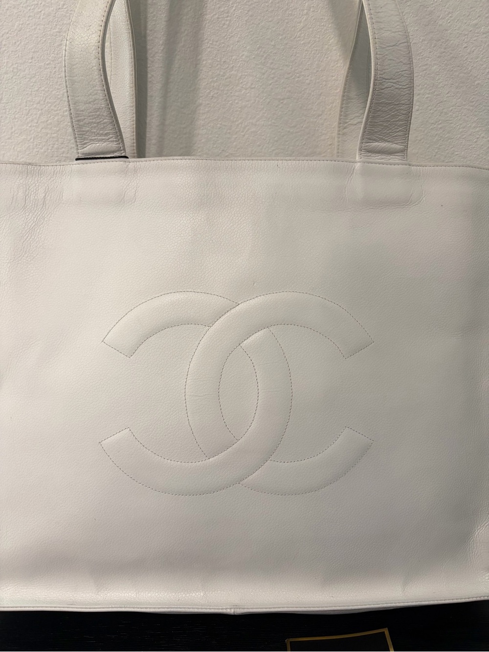 Chanel White Timeless CC Tote Bag - Picture 3 of 14